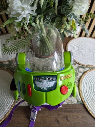 Buzz lightyear space ranger - lightyear,