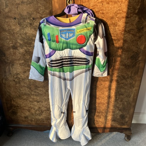 Reversible buzz lightyear and - buzz,