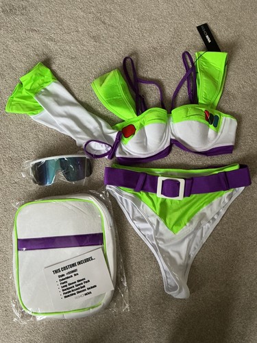 Fashion nova toy story - nova, buzz